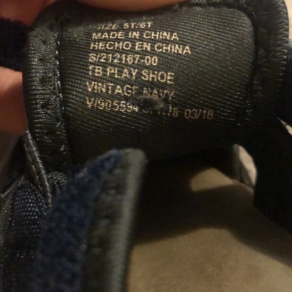 5/$20 Baby Gap Sandals - Picture 5 of 5